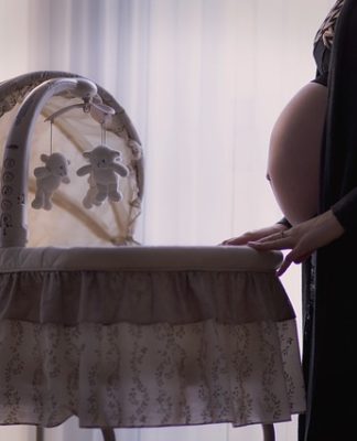 Pierwsze objawy porodu – jak rozpoznać rozpoczynający się poród