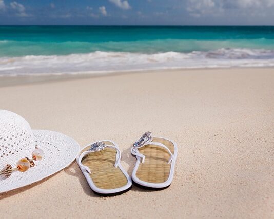 Czy dzieci mogą chodzić w japonkach?