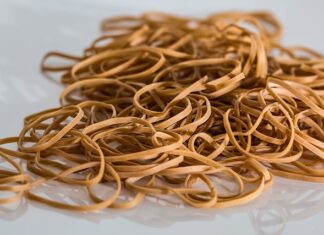 Co można zrobić z kolorowych gumek?